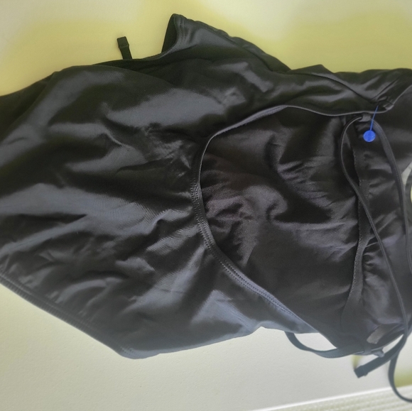 BLACK EMBELLISHED SWIMSUIT MEDIUM - Picture 3 of 4